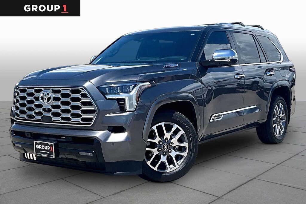 2025 TOYOTA Sequoia