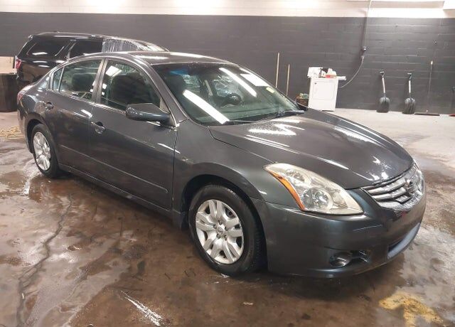 2012 NISSAN Altima