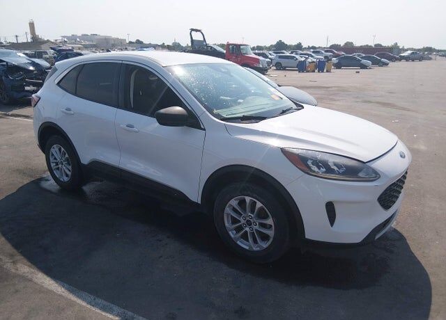 2022 FORD Escape
