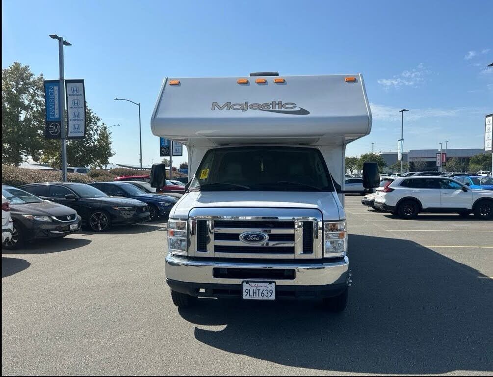 2018 FORD E-350
