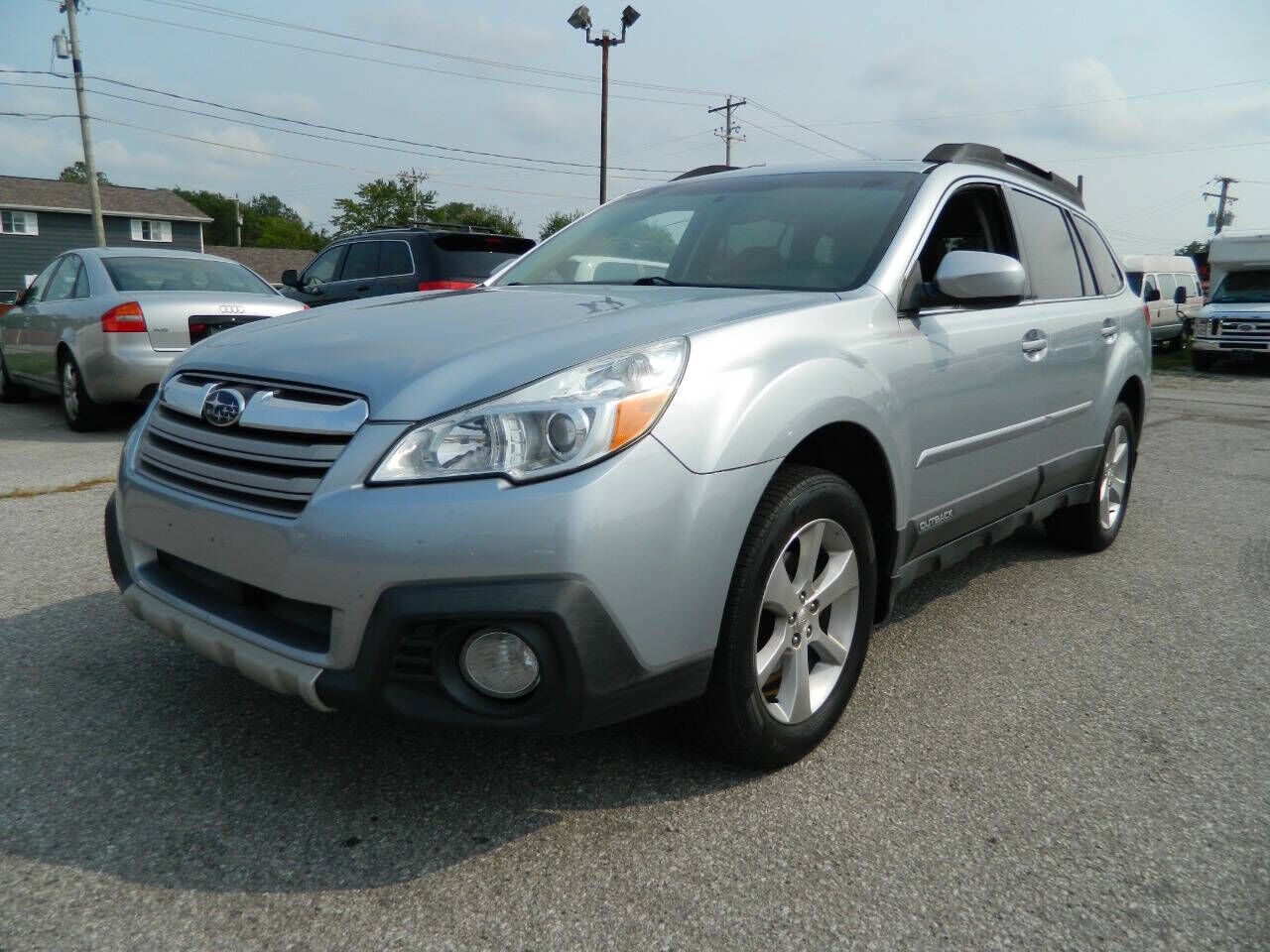 2013 SUBARU Outback