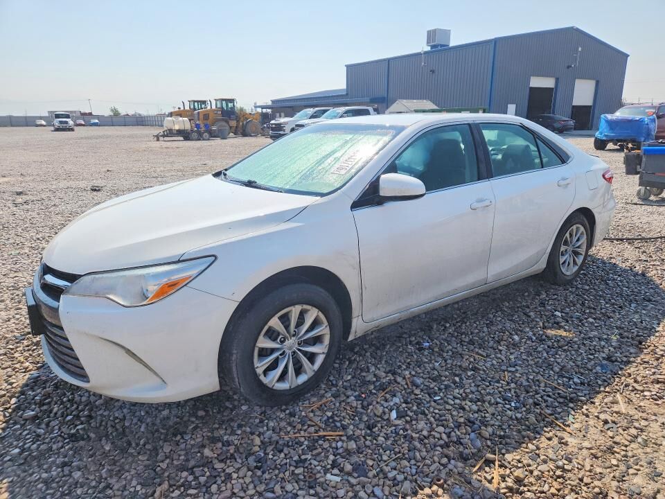 2015 TOYOTA Camry