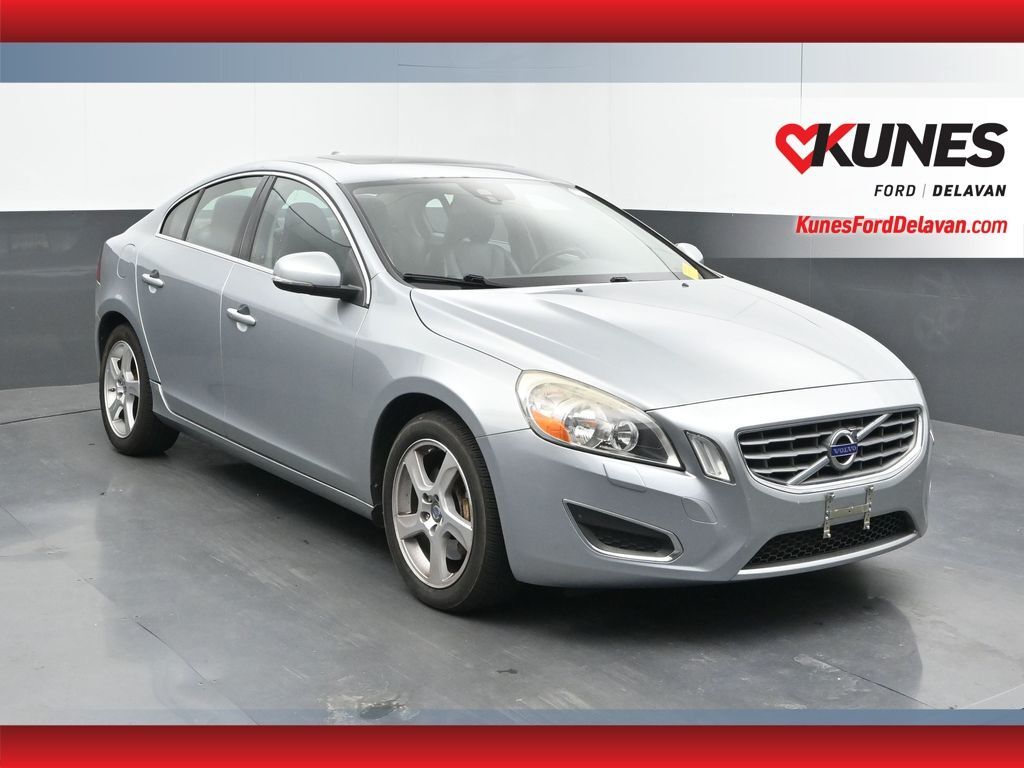 2013 VOLVO S60