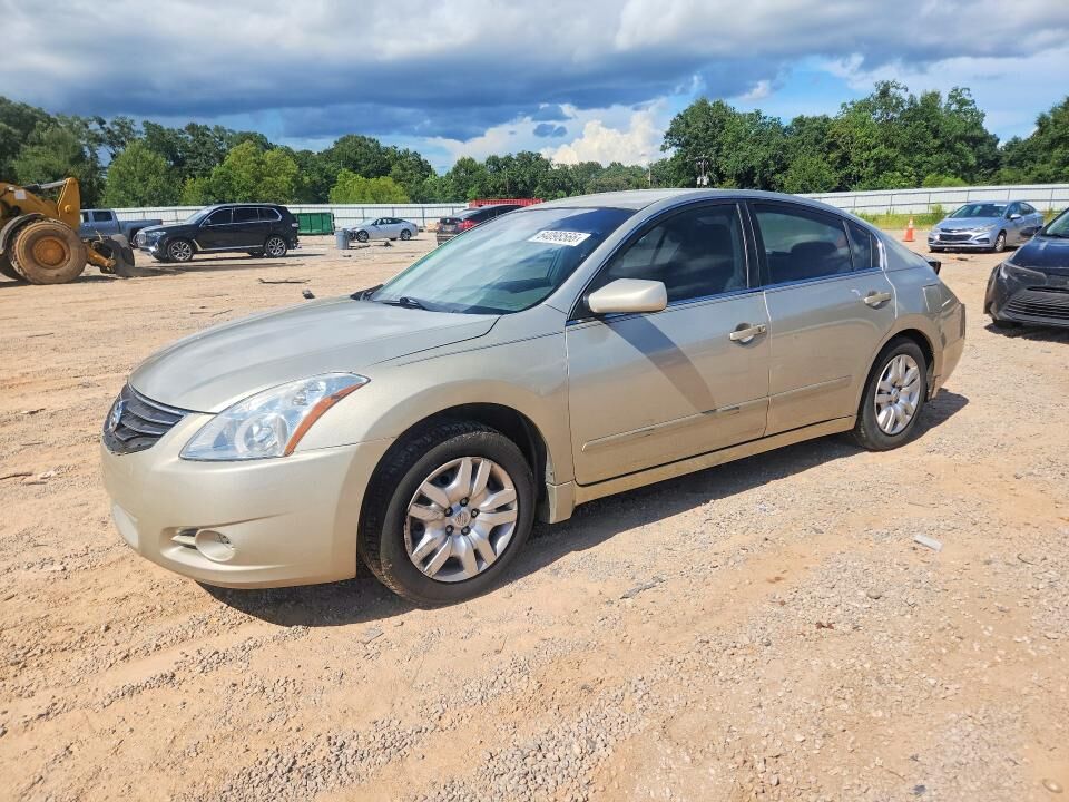 2010 NISSAN Altima
