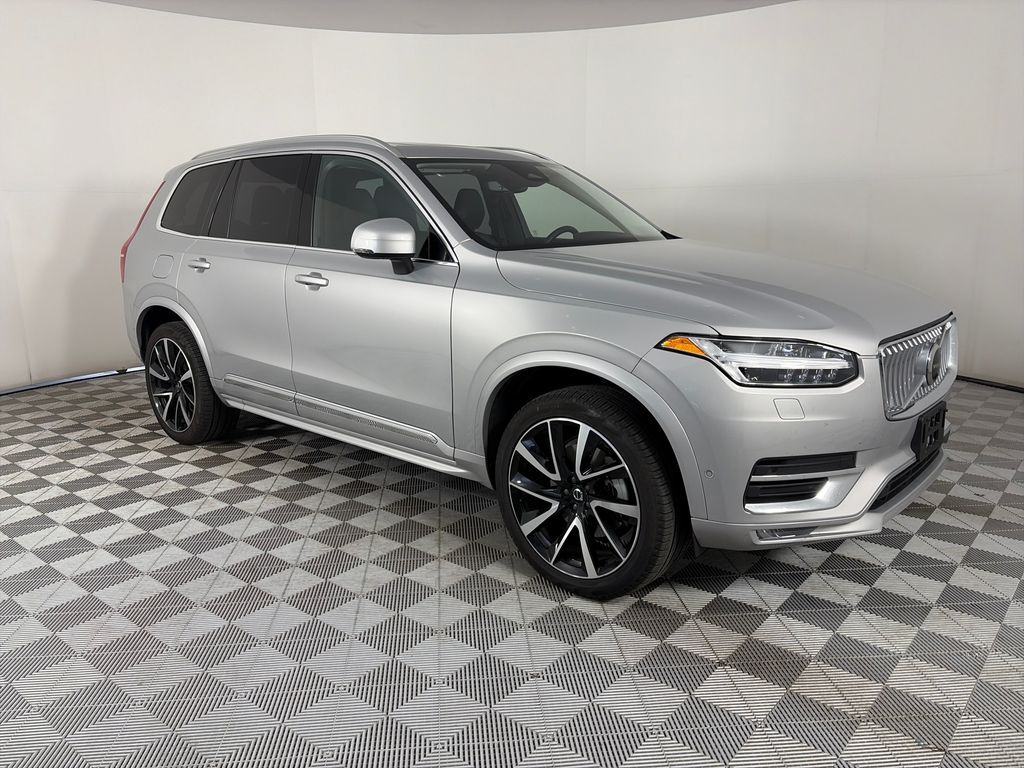 2024 VOLVO XC90