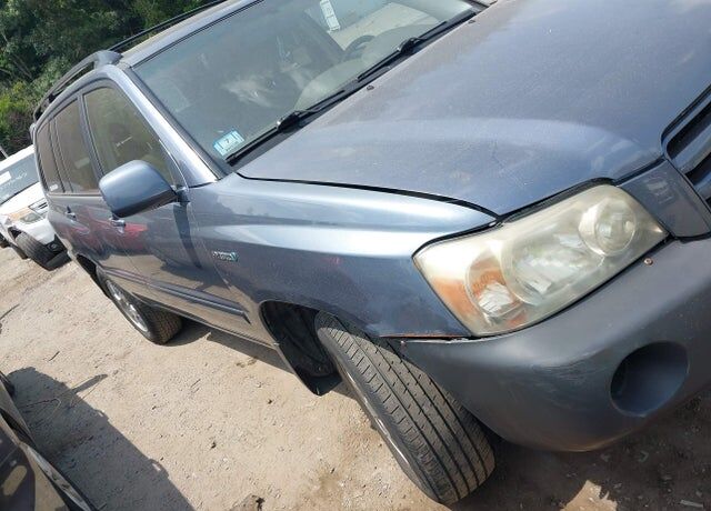 2004 TOYOTA Highlander
