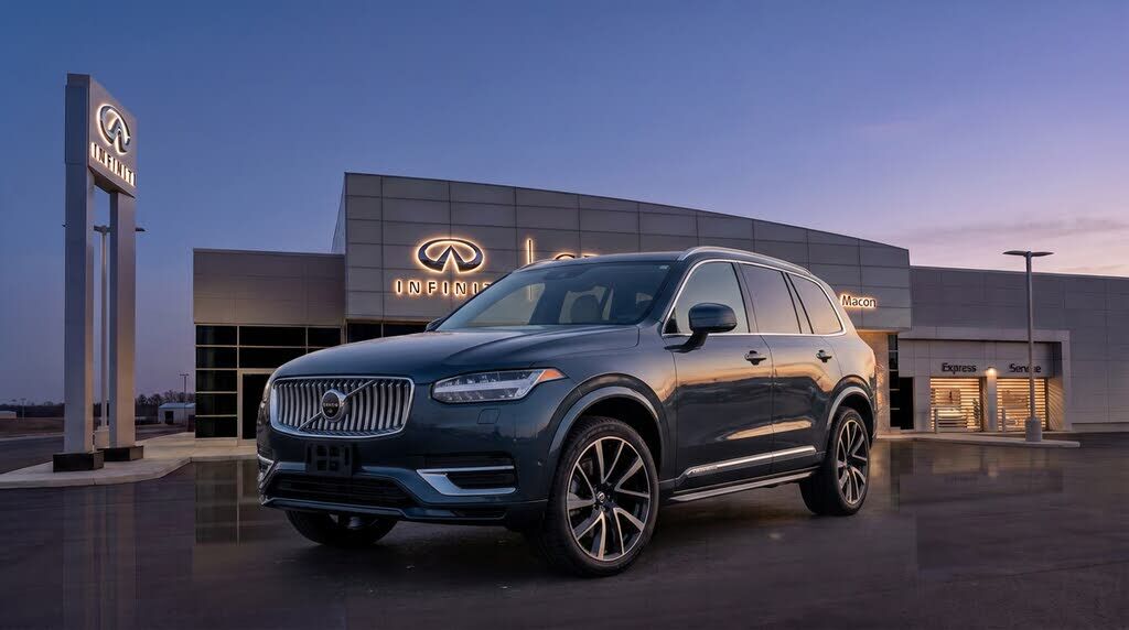 2021 VOLVO XC90