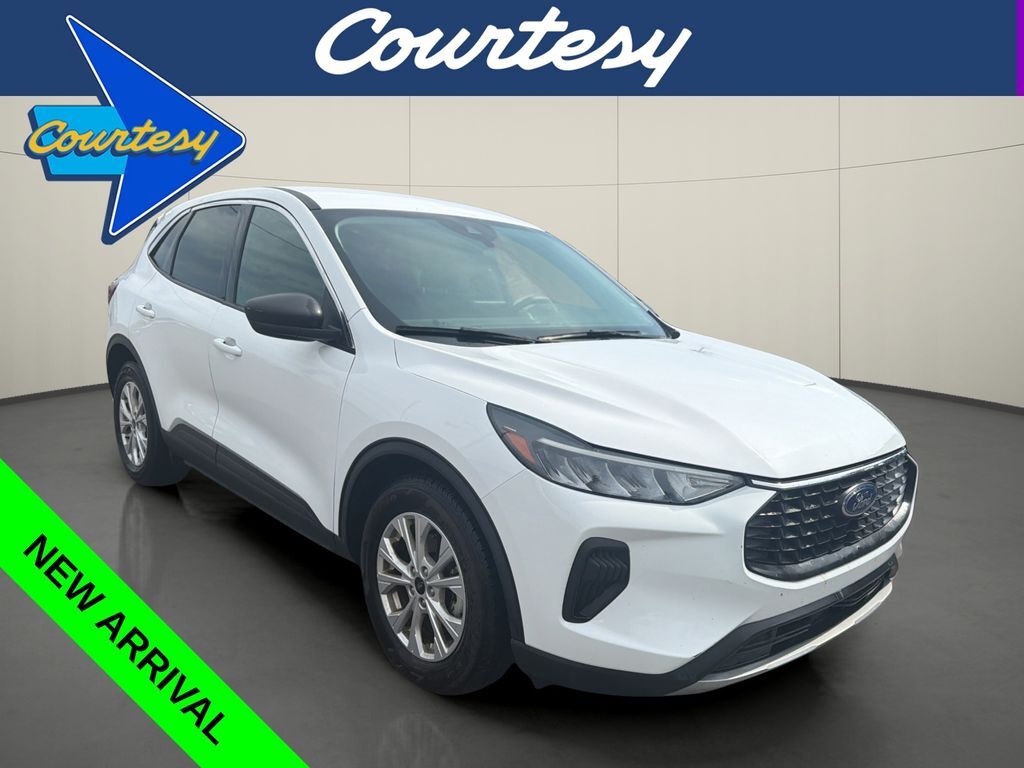 2024 FORD Escape