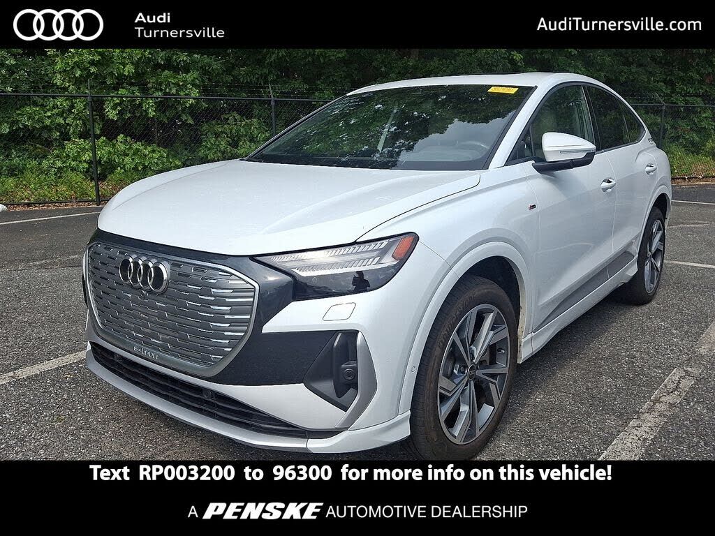 2024 AUDI Q4