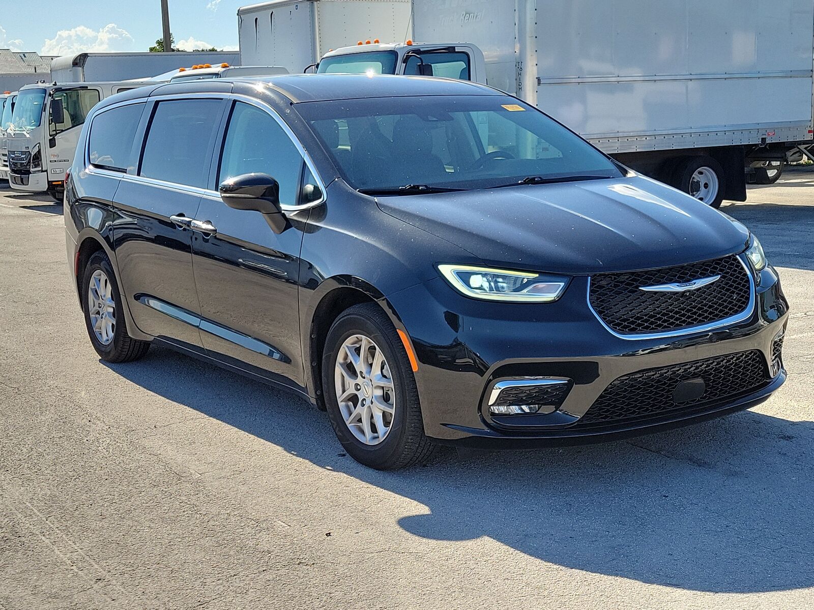 2023 CHRYSLER Pacifica