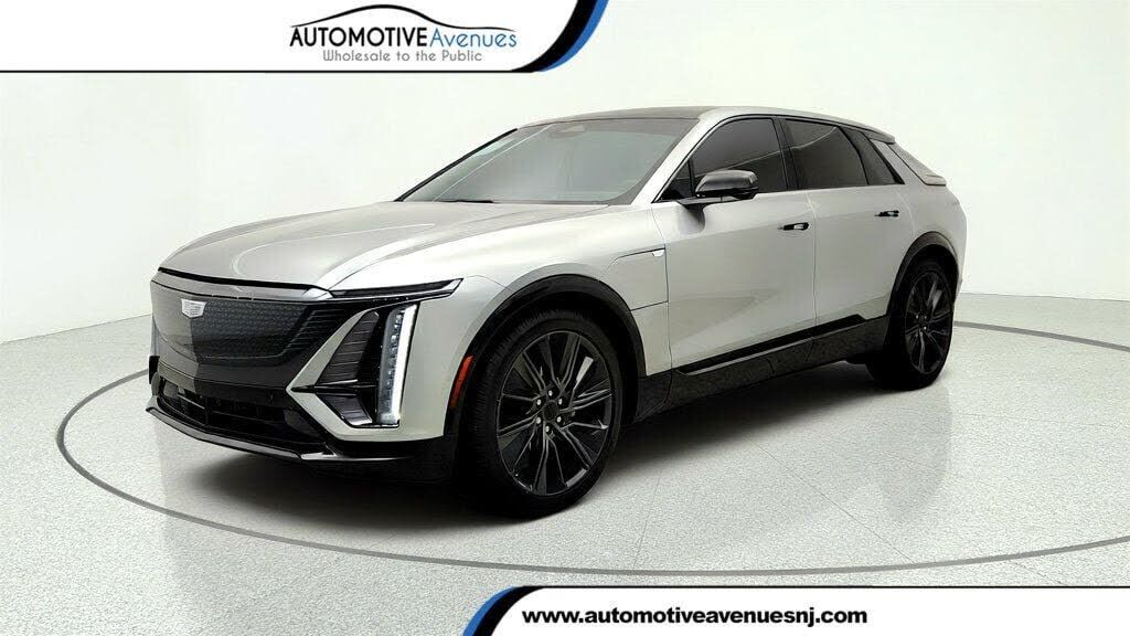 2024 CADILLAC Lyriq