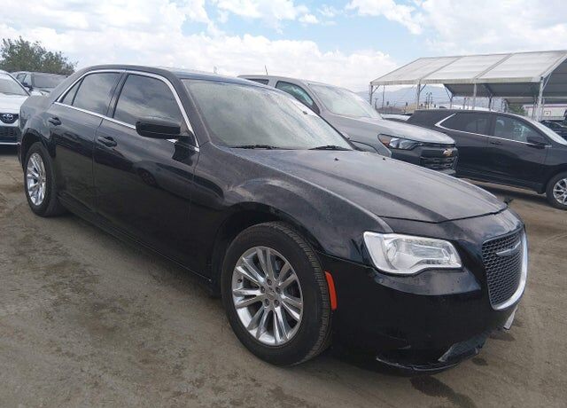 2017 CHRYSLER 300