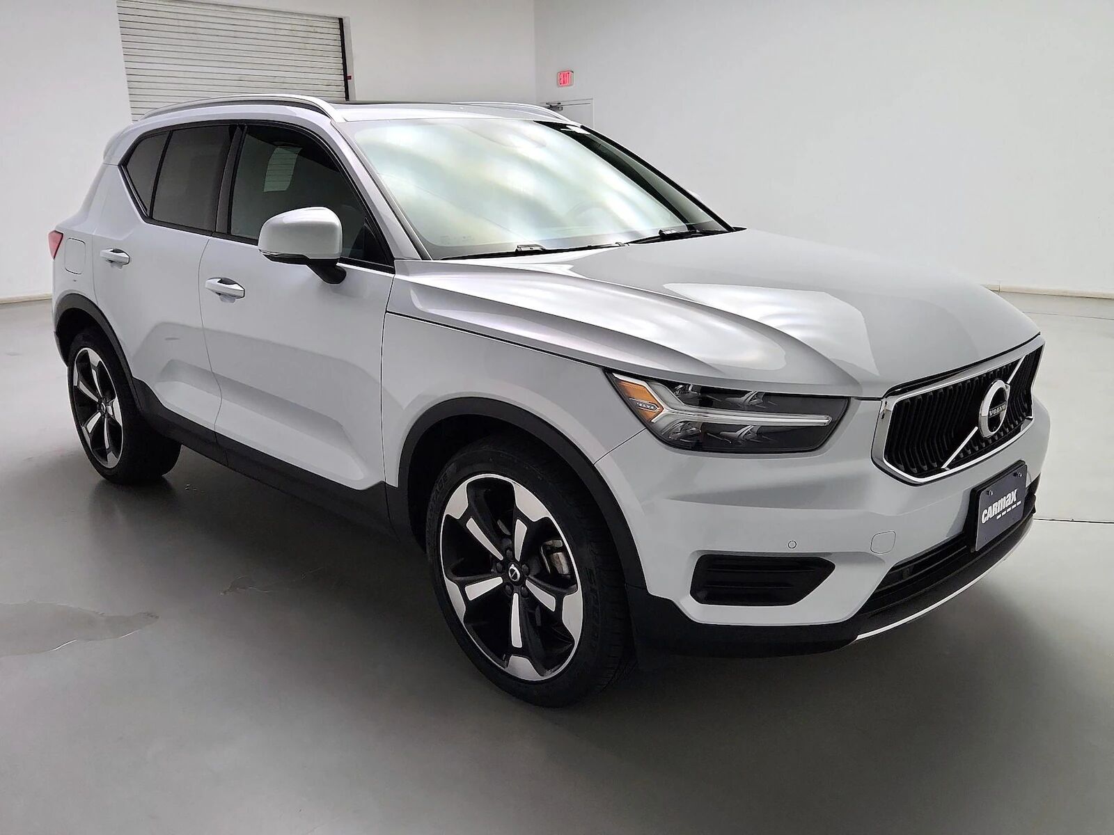 2020 VOLVO XC40