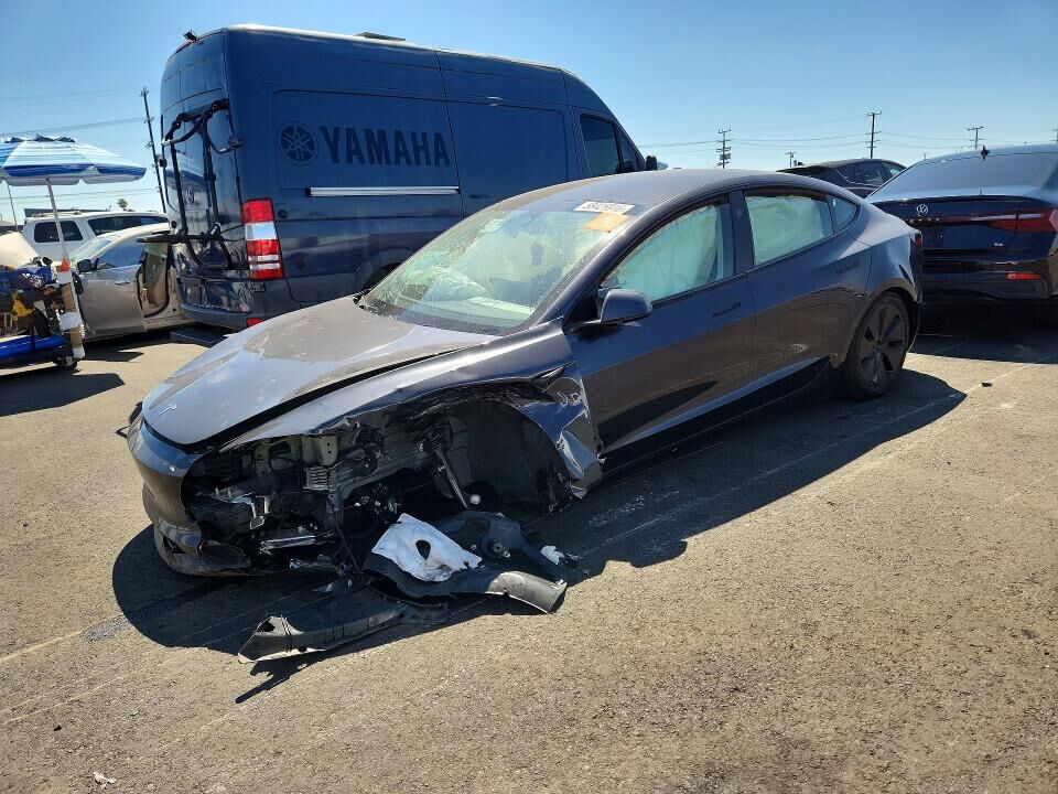 2025 TESLA Model 3