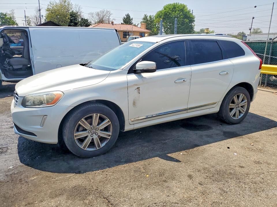 2016 VOLVO XC60