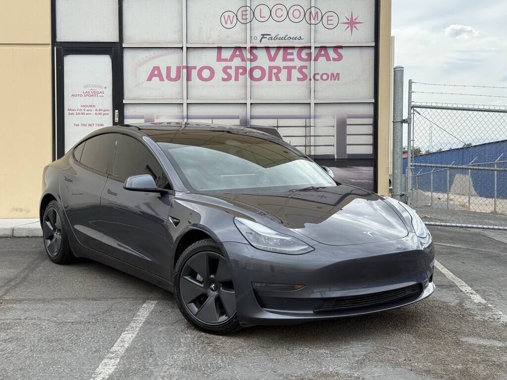 2023 TESLA Model 3