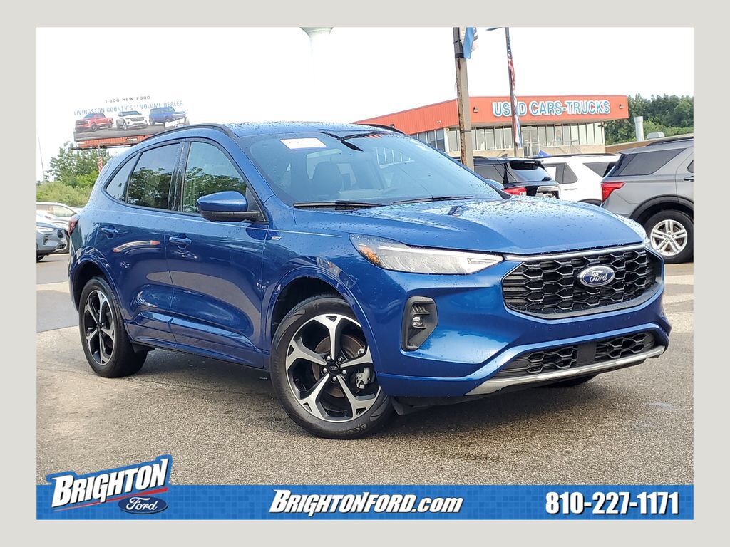 2023 FORD Escape