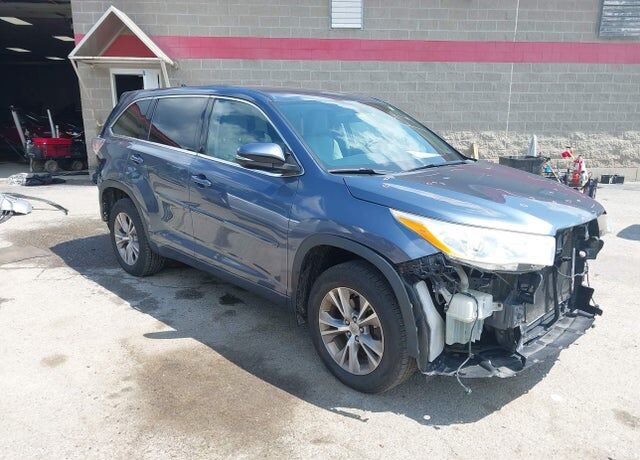 2014 TOYOTA Highlander