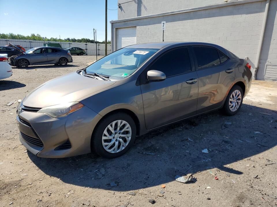 2017 TOYOTA Corolla