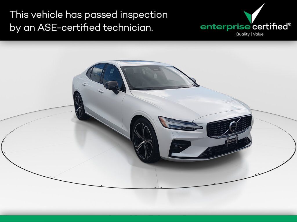 2024 VOLVO S60