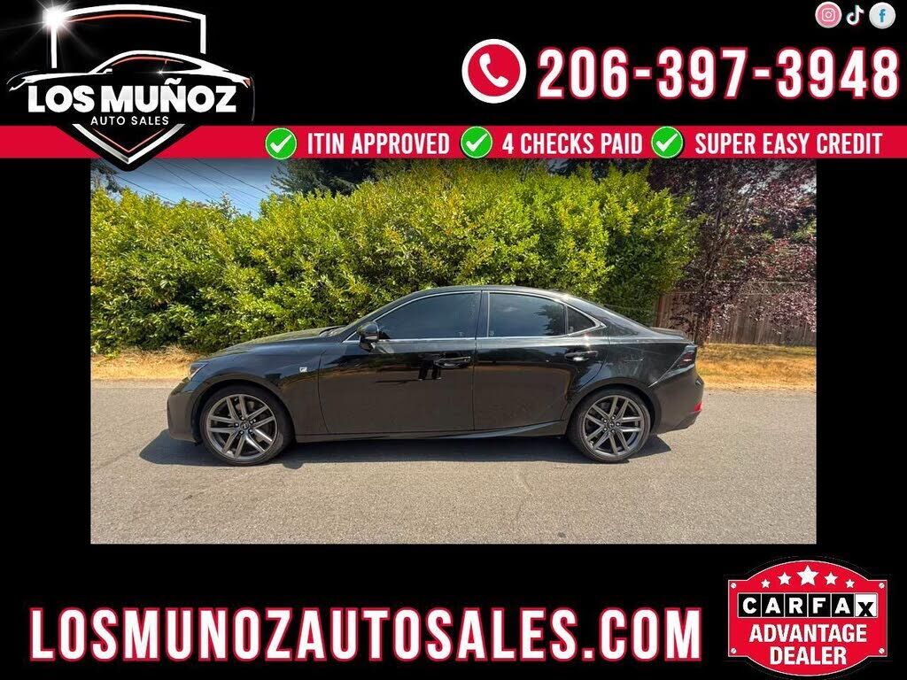 2018 LEXUS IS