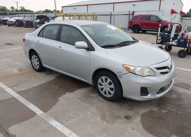2011 TOYOTA Corolla