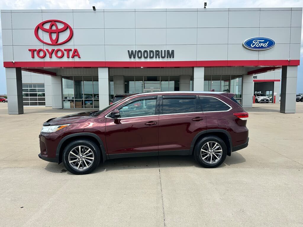 2019 TOYOTA Highlander