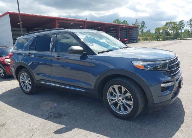2021 FORD Explorer