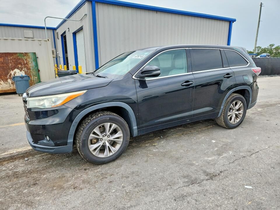 2015 TOYOTA Highlander