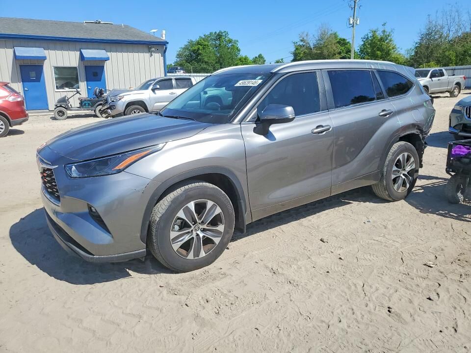 2025 TOYOTA Highlander