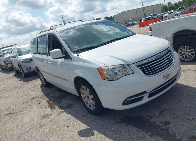 2016 CHRYSLER Town and Country