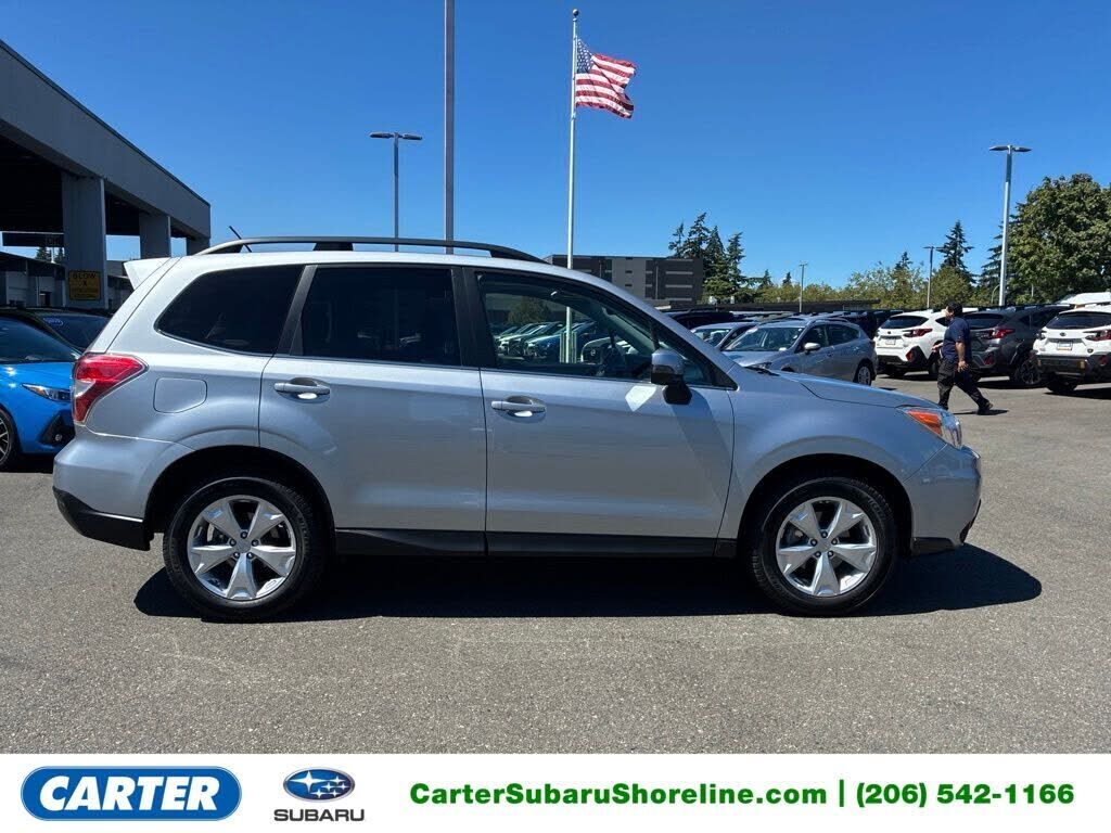 2014 SUBARU Forester