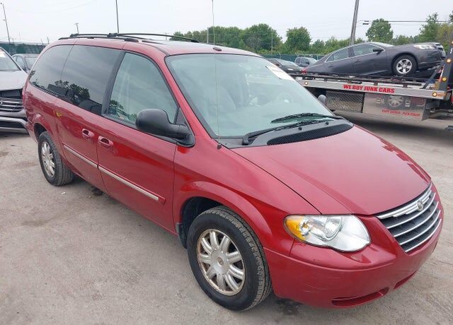 2006 CHRYSLER Town and Country