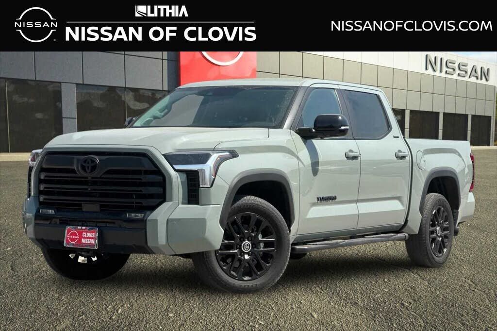 2024 TOYOTA Tundra