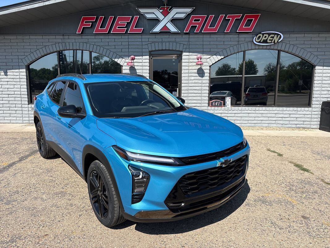 2025 CHEVROLET Trax