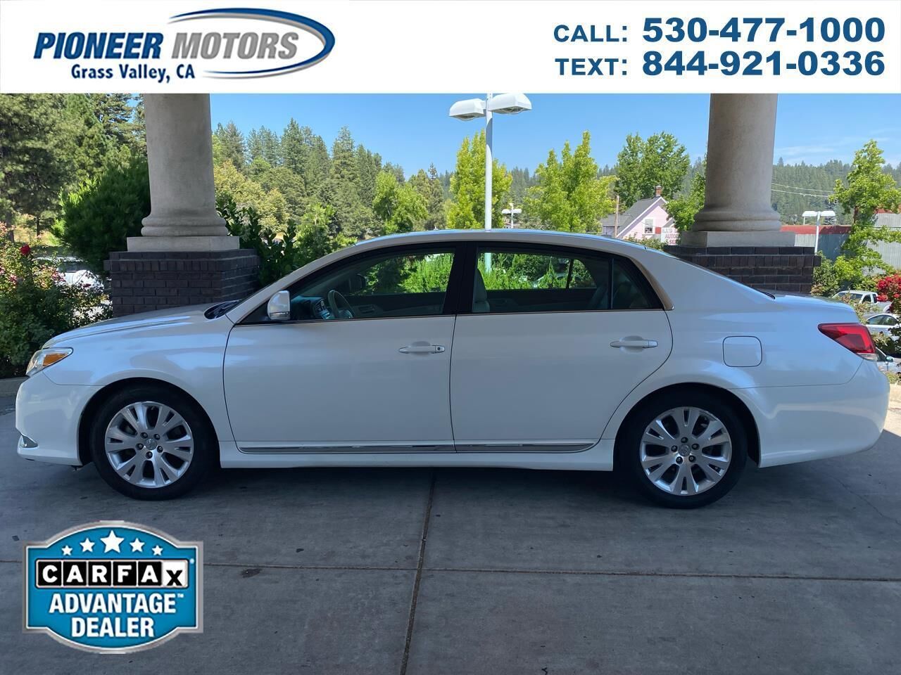 2011 TOYOTA Avalon