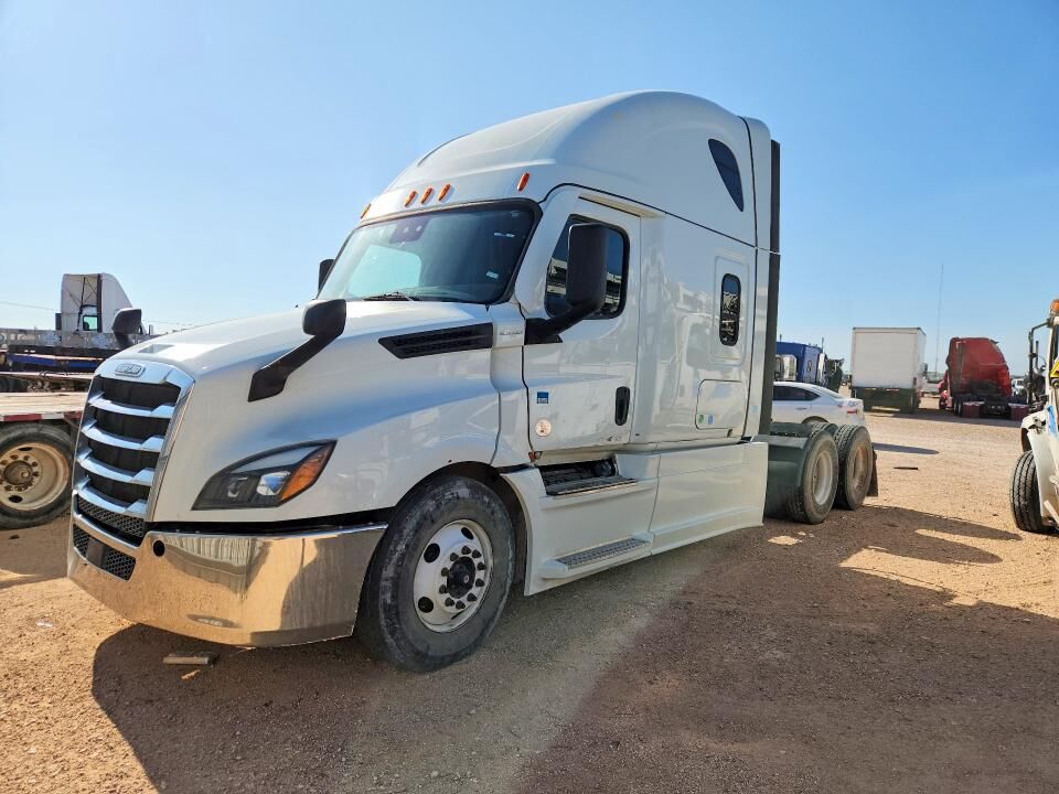 2023 FREIGHTLINER Cascadia