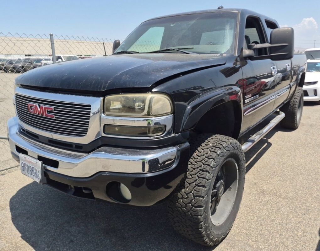 2005 GMC Sierra