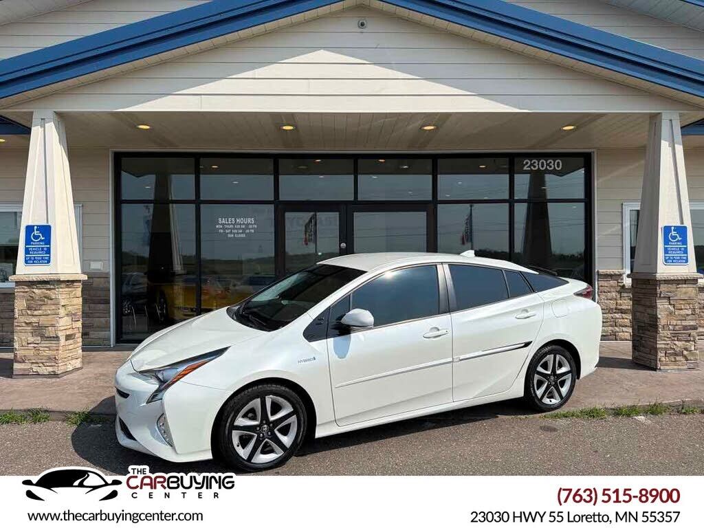 2016 TOYOTA PRIUS
