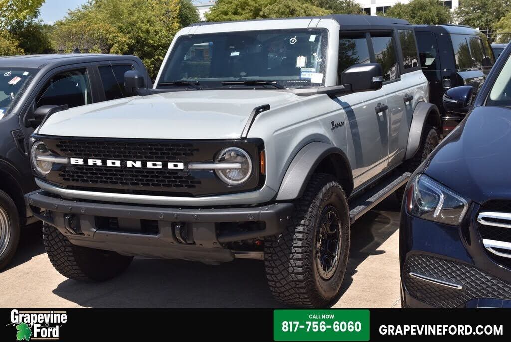 2024 FORD Bronco