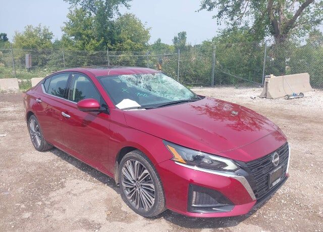2025 NISSAN Altima