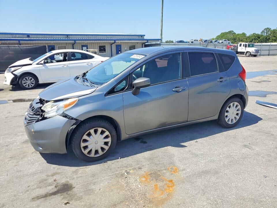 2016 NISSAN Versa