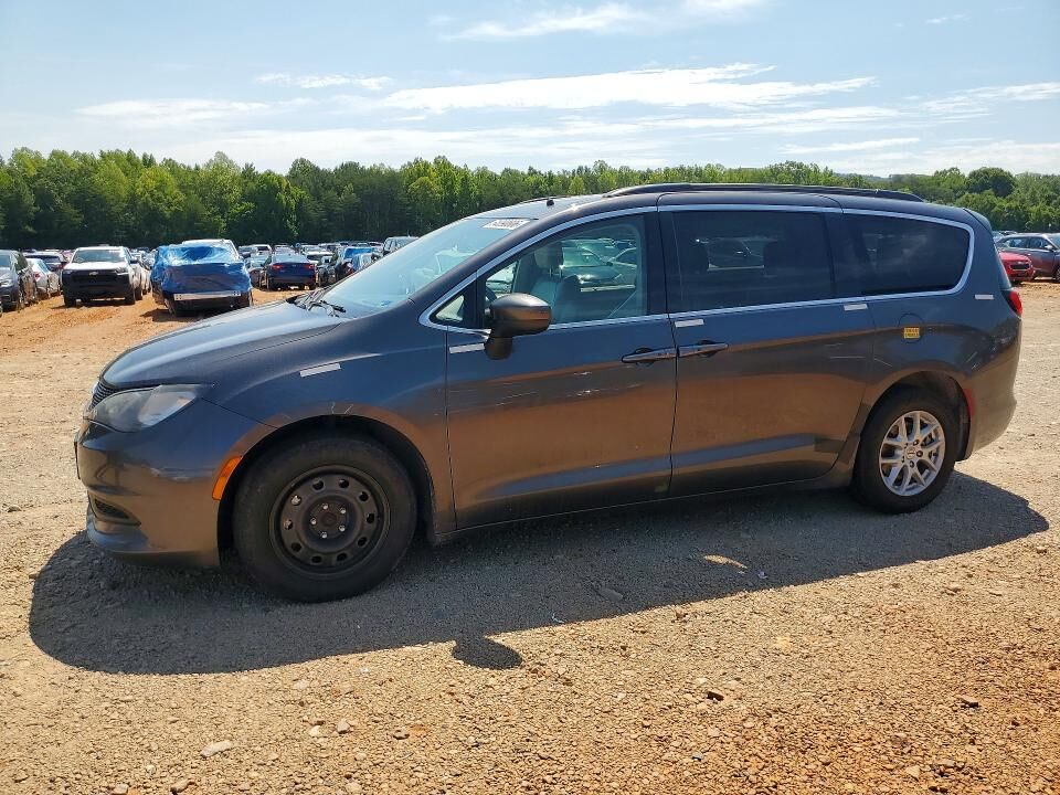 2021 CHRYSLER Voyager
