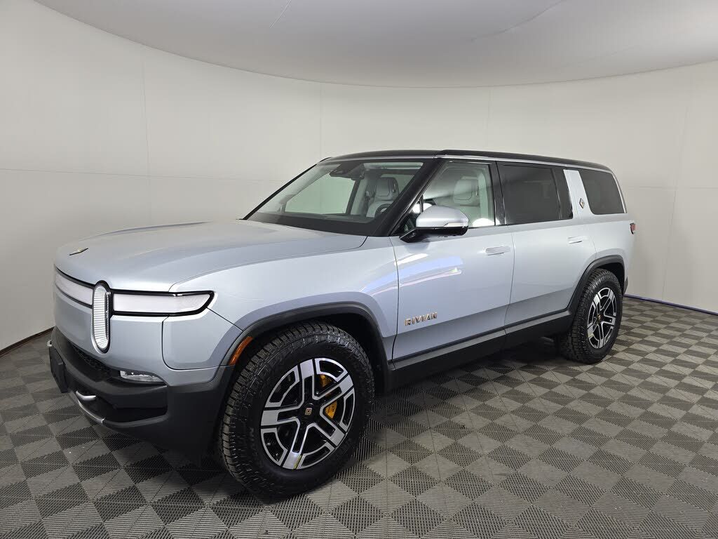 2023 RIVIAN R1S