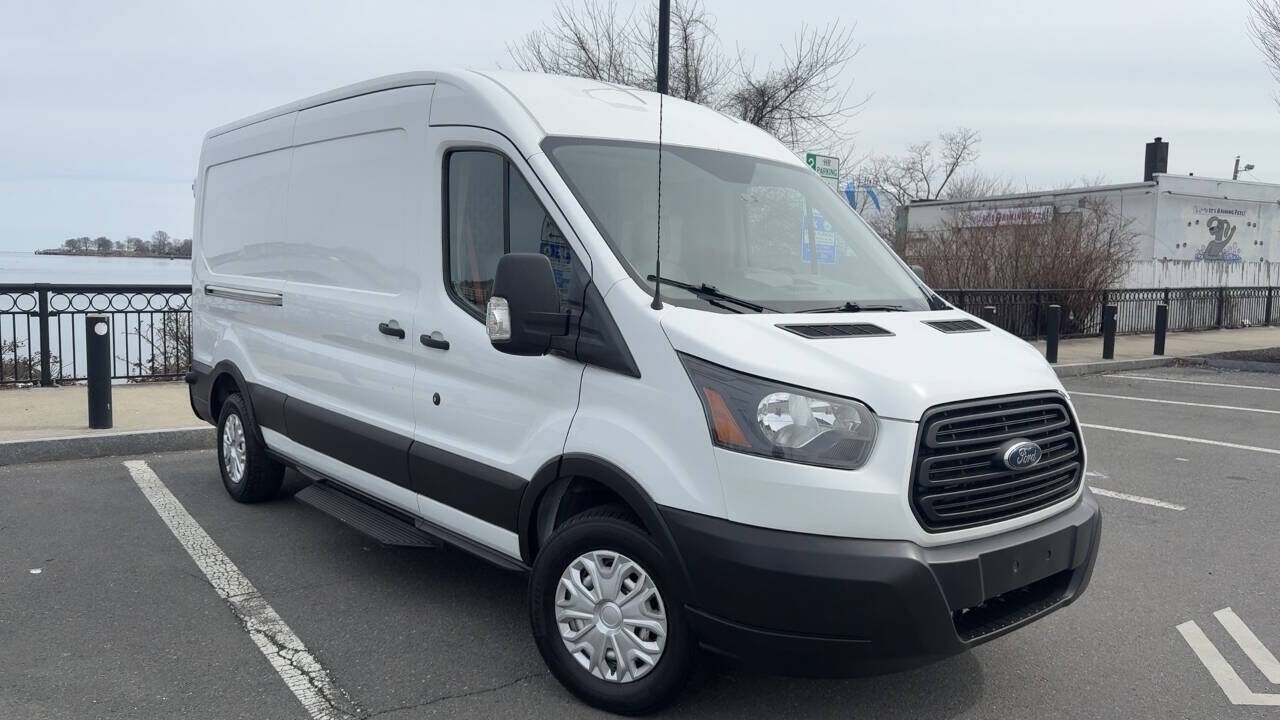 2018 FORD Transit