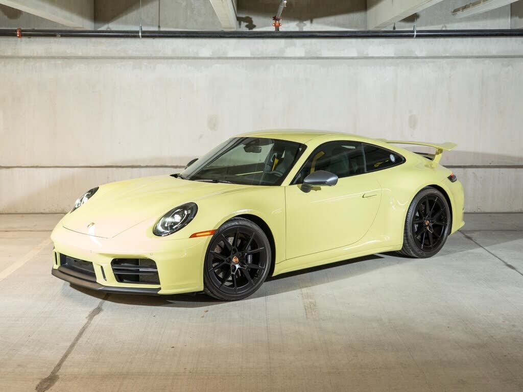 2025 PORSCHE 911
