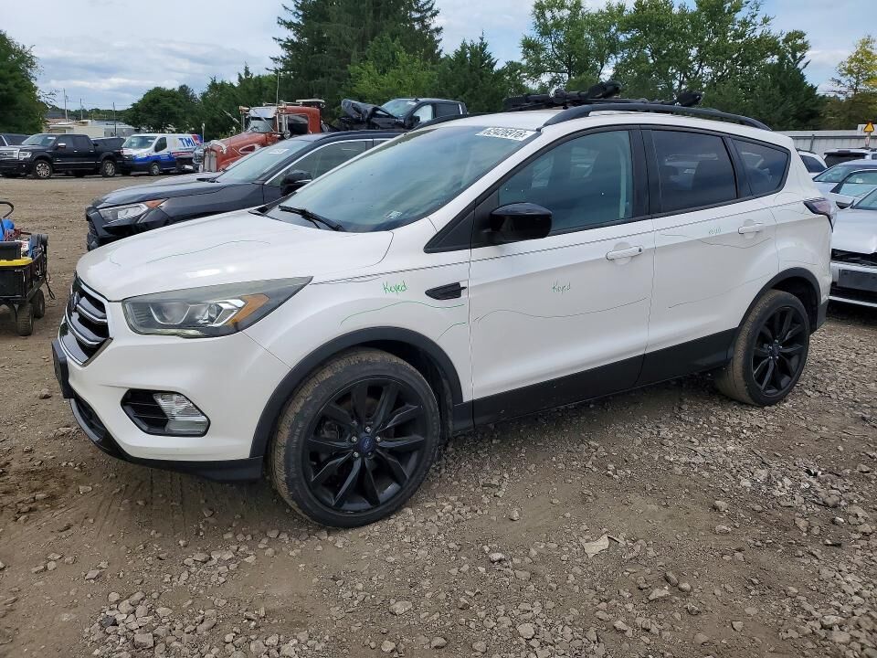 2017 FORD Escape