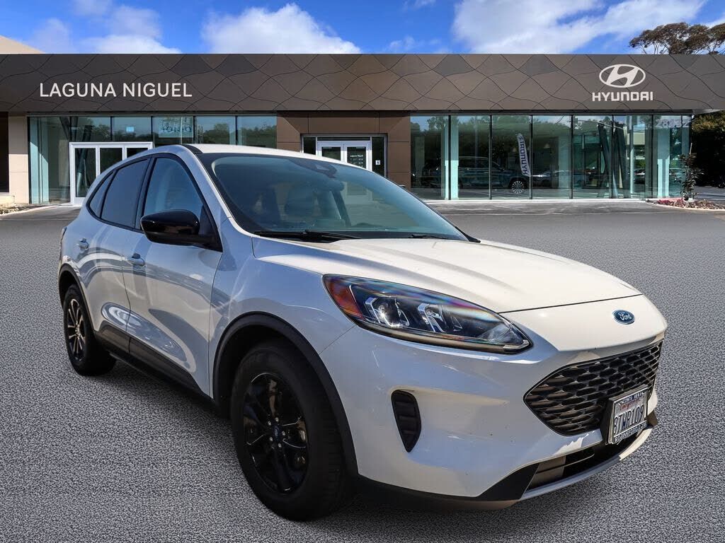 2020 FORD Escape