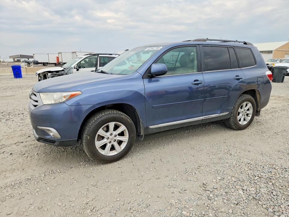 2013 TOYOTA Highlander