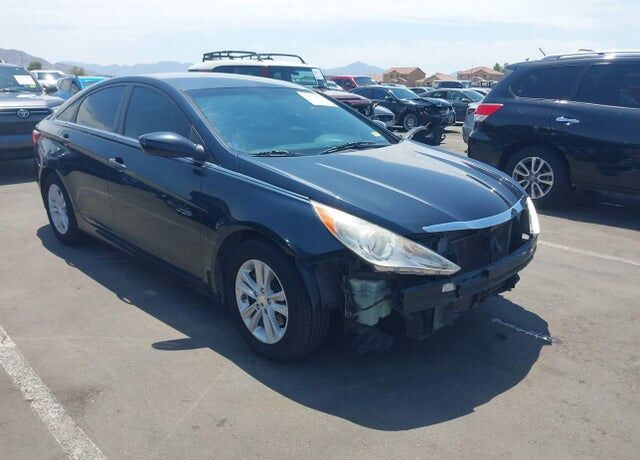 2011 HYUNDAI Sonata